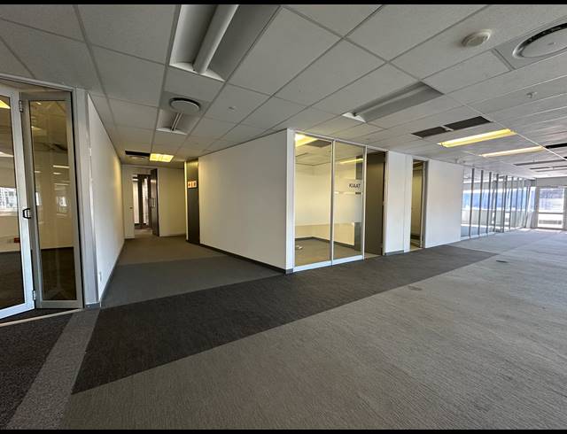 1,368M² OFFICE TO LET IN SANDTON CENTRAL